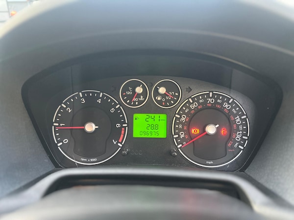 Used Ford Fusion 2009 for sale - 76200650: Photo 24