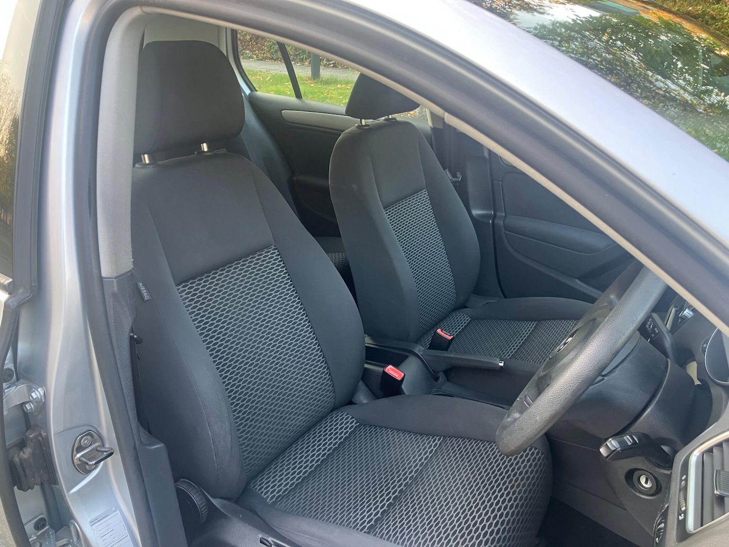 Used Volkswagen Golf 2011 for sale - 76239043: Photo 17