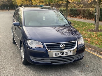 Used Volkswagen Touran 2008 for sale - 76398466: Photo