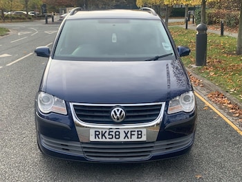 Used Volkswagen Touran 2008 for sale - 76398466: Photo