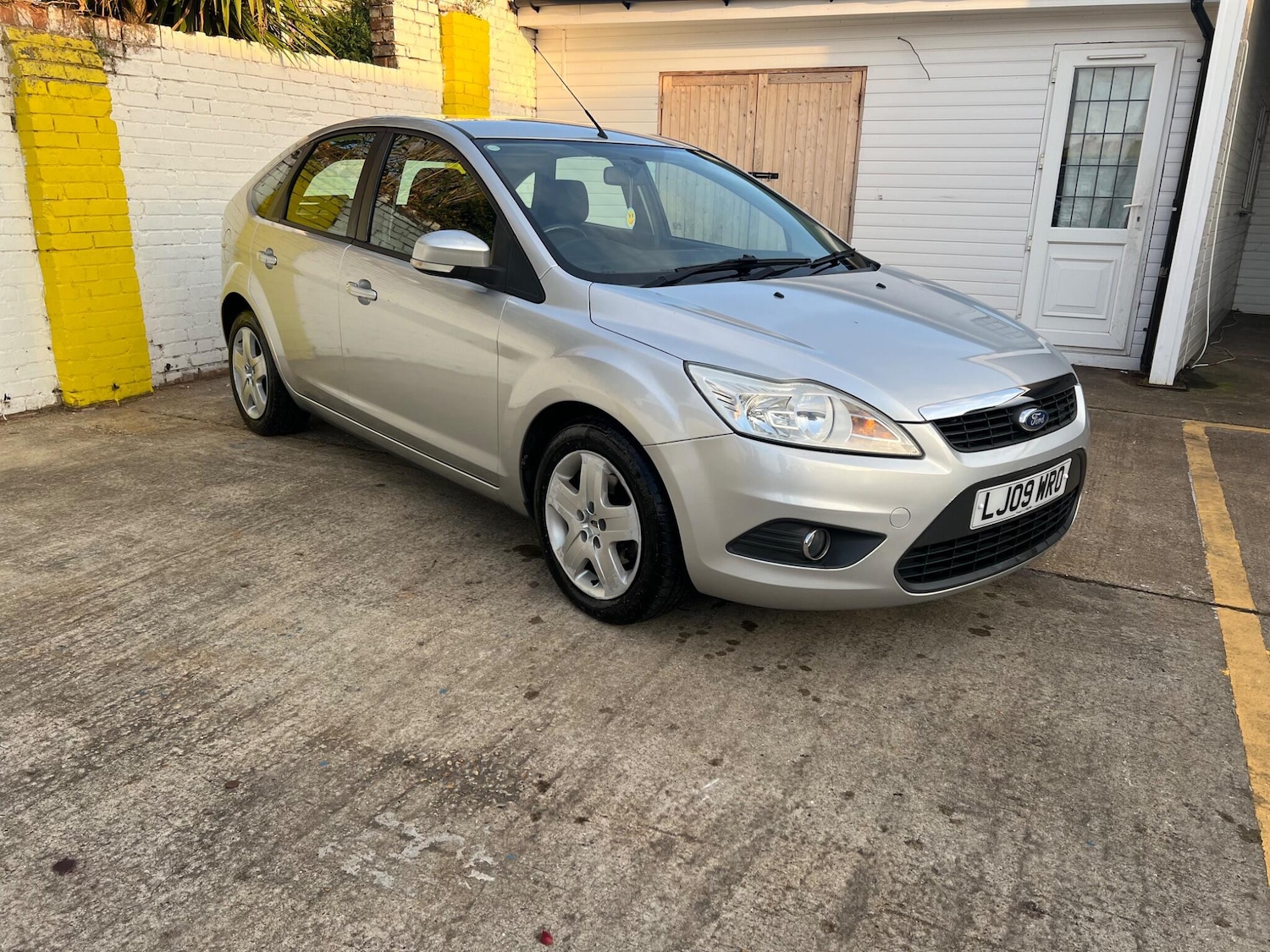 Used Ford Focus 2009 for sale - 76137239: Photo 1