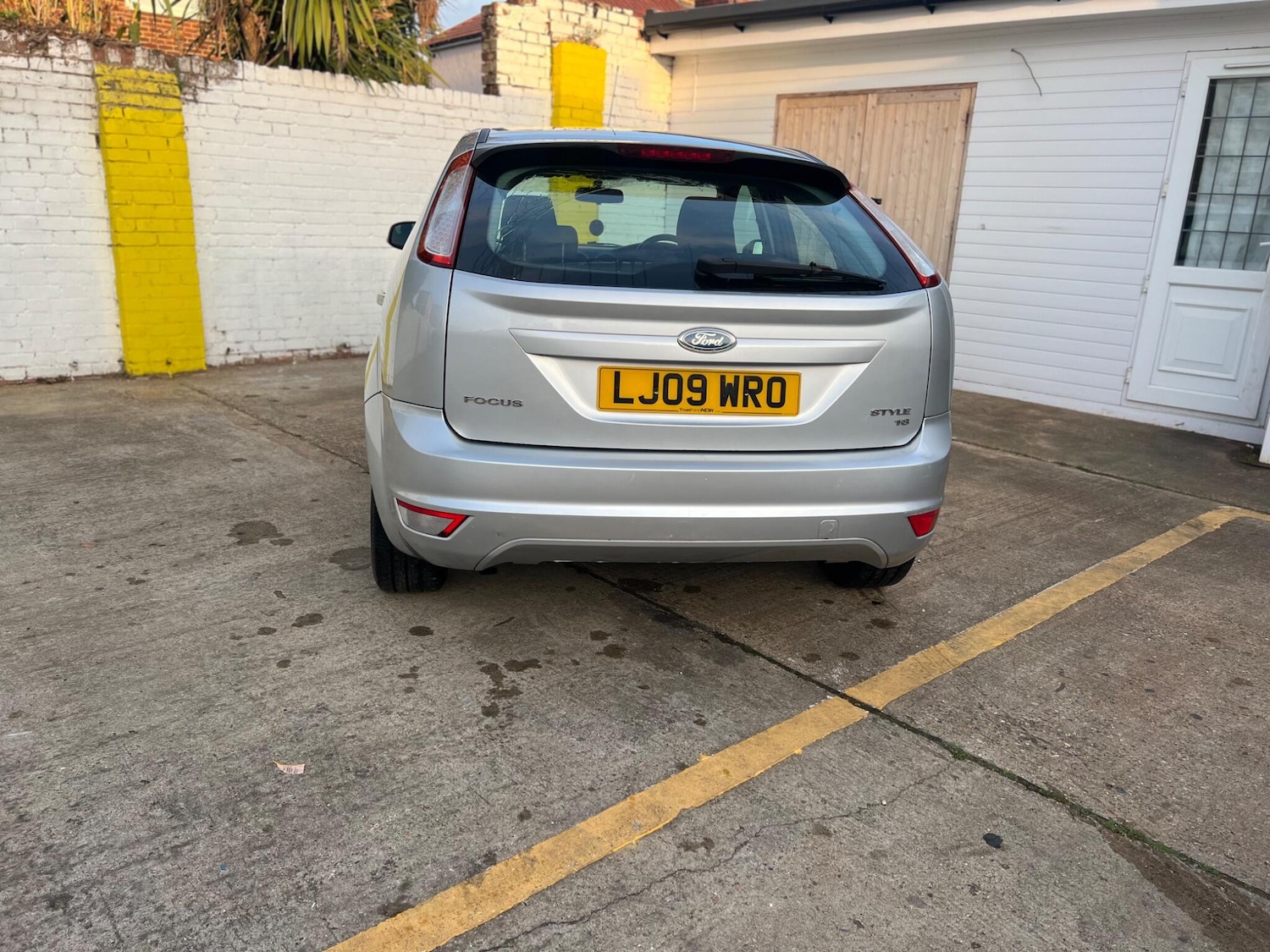 Used Ford Focus 2009 for sale - 76137239: Photo 13