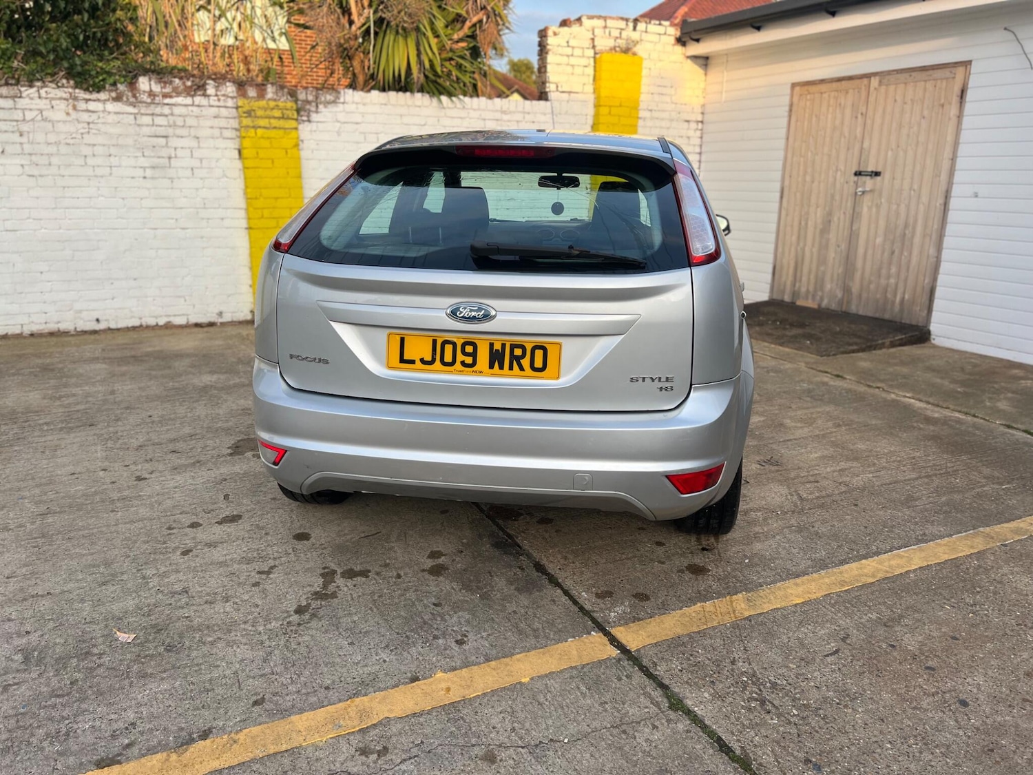 Used Ford Focus 2009 for sale - 76137239: Photo 14