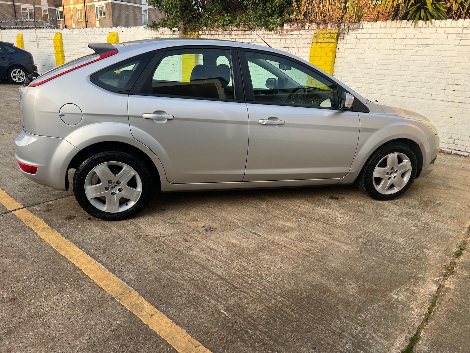 Used Ford Focus 2009 for sale - 76137239: Photo 20