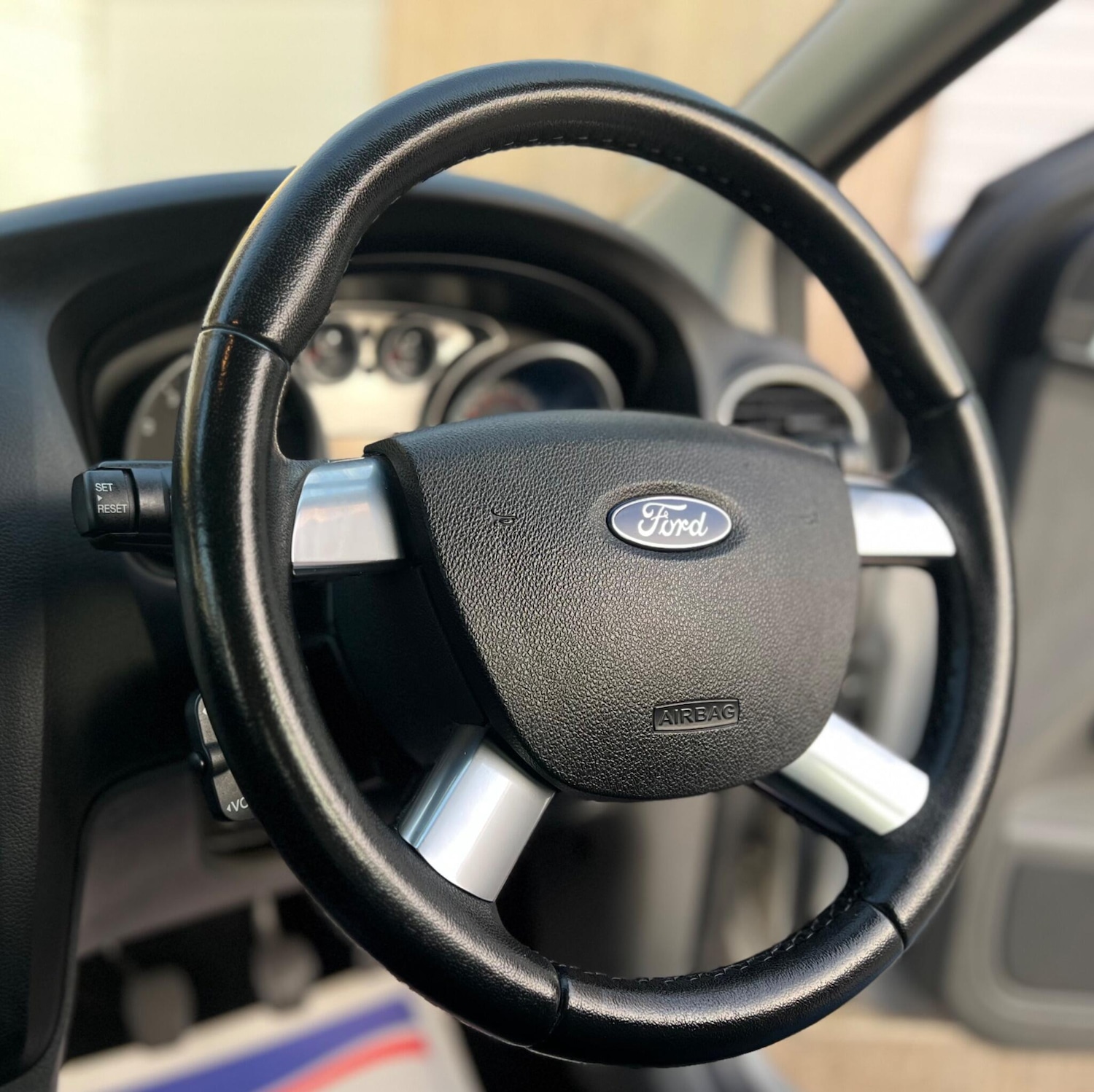 Used Ford Focus 2009 for sale - 76137239: Photo 28