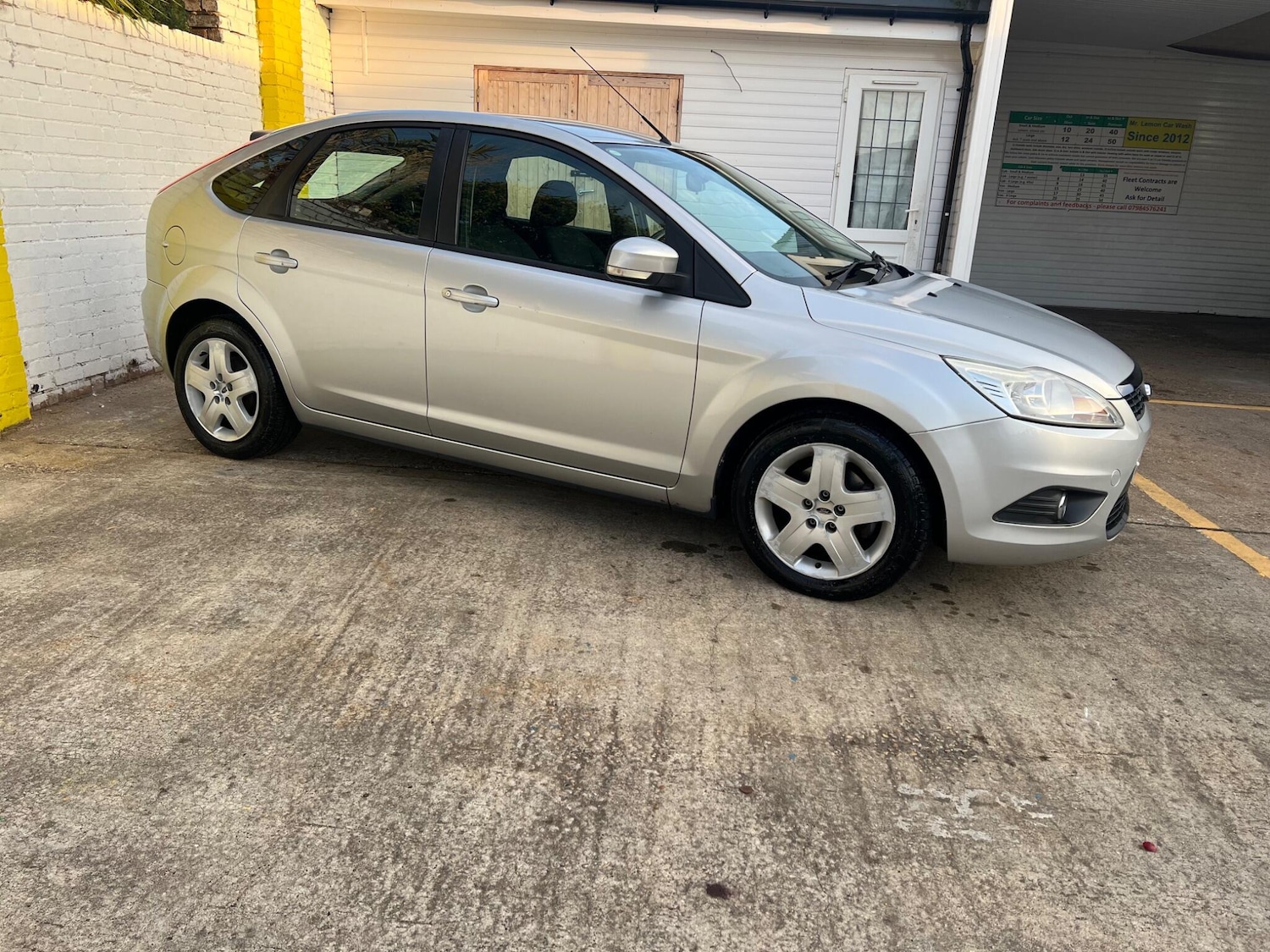 Used Ford Focus 2009 for sale - 76137239: Photo 6