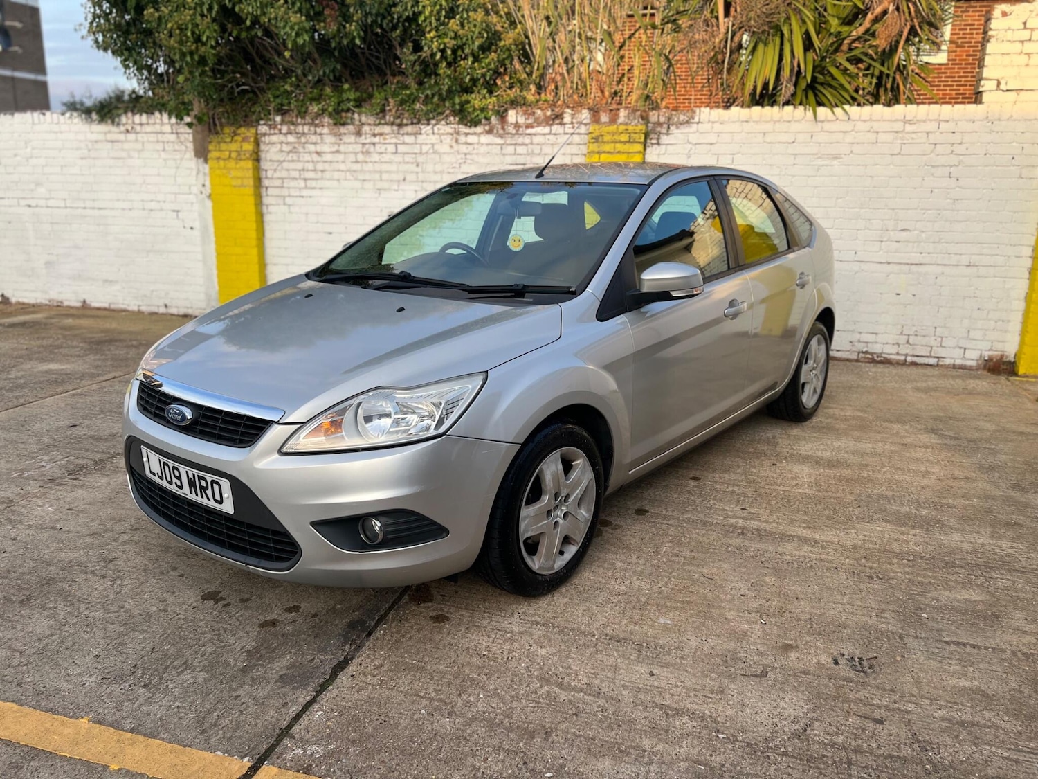 Used Ford Focus 2009 for sale - 76137239: Photo 7