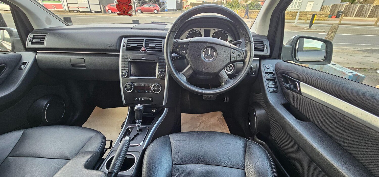 Used Mercedes-Benz B Class 2010 for sale - 77575074: Photo 13