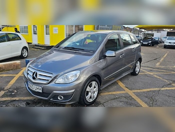 Used Mercedes-Benz B Class 2010 for sale - 77575074: Photo
