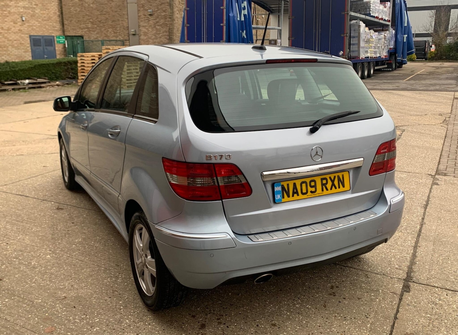 Used Mercedes-Benz B Class 2009 for sale - 77040110: Photo 10