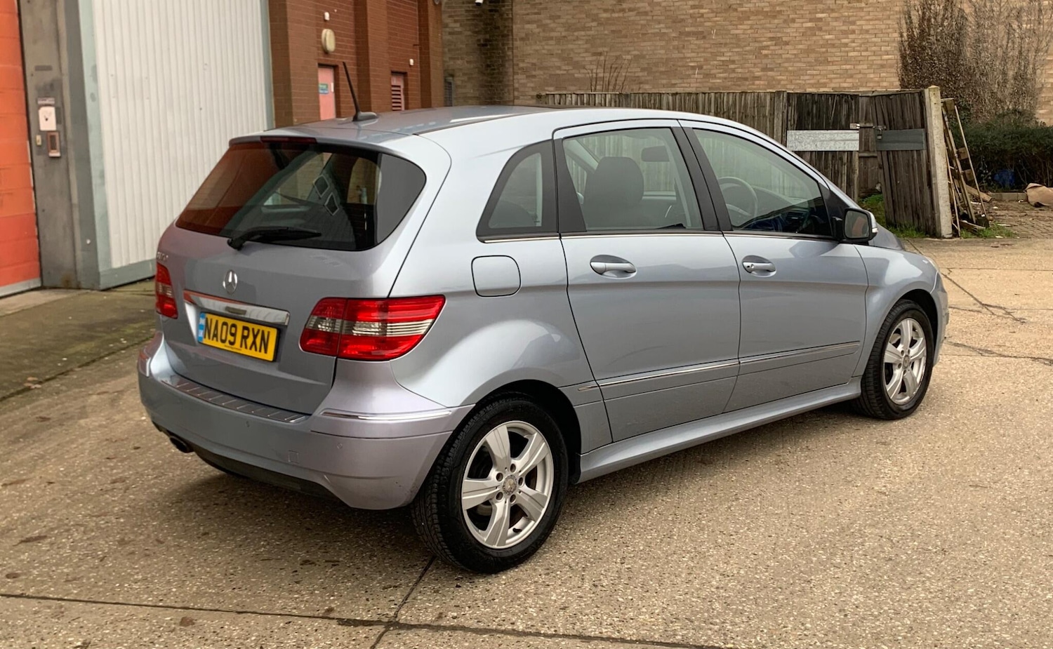 Used Mercedes-Benz B Class 2009 for sale - 77040110: Photo 12