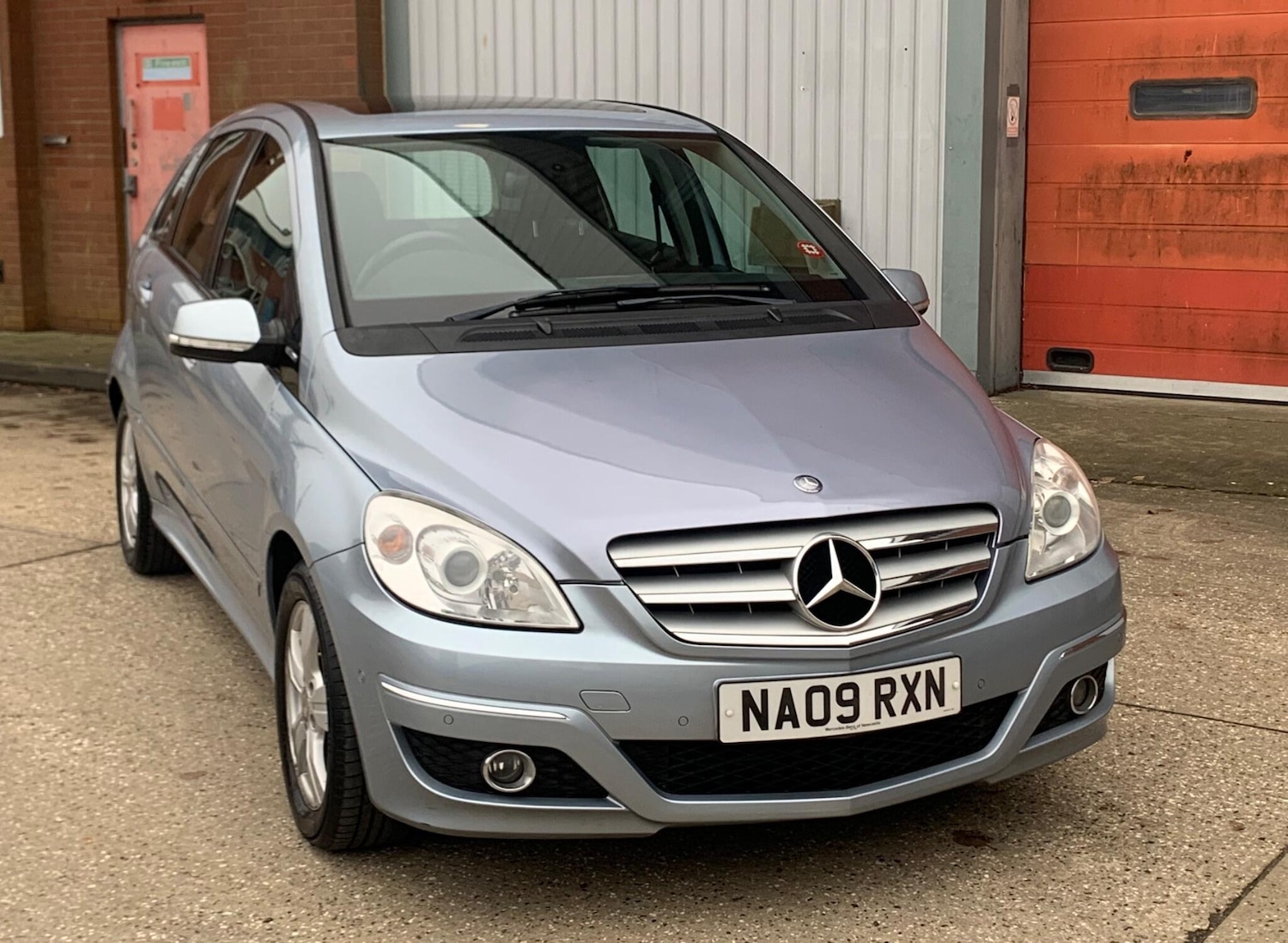 Used Mercedes-Benz B Class 2009 for sale - 77040110: Photo 3