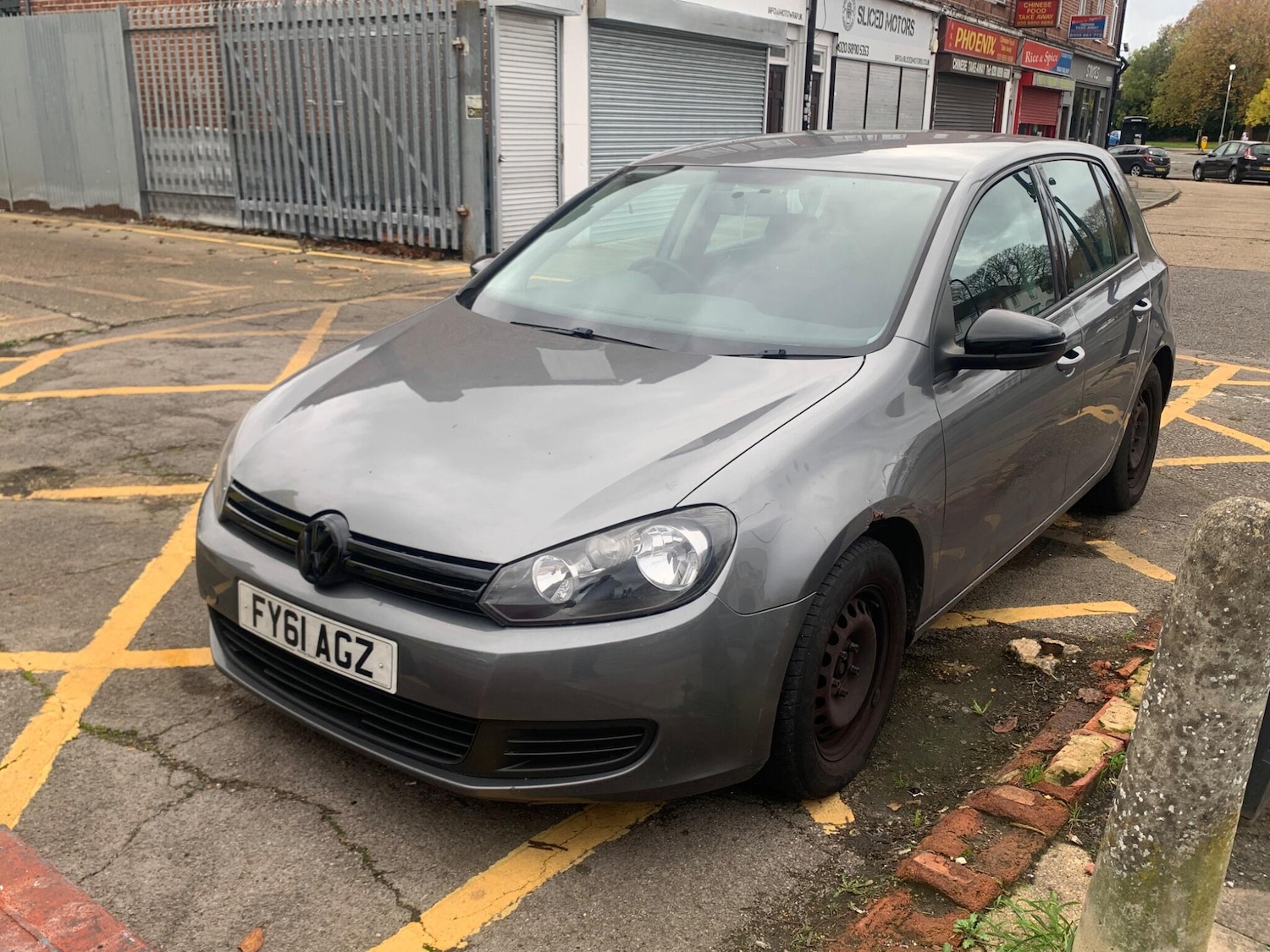 Used Volkswagen Golf 2011 for sale - 76527836: Photo 3