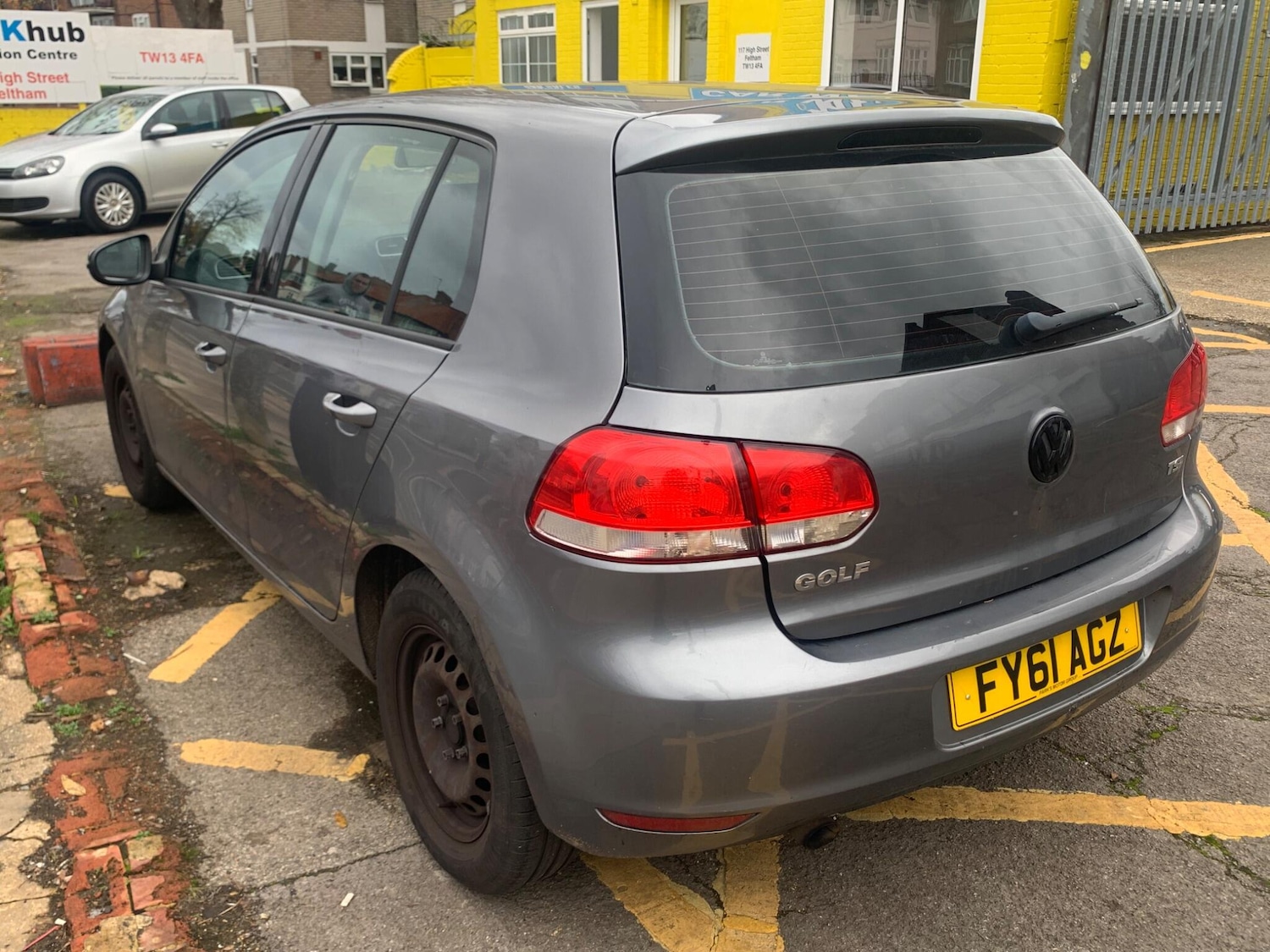 Used Volkswagen Golf 2011 for sale - 76527836: Photo 5