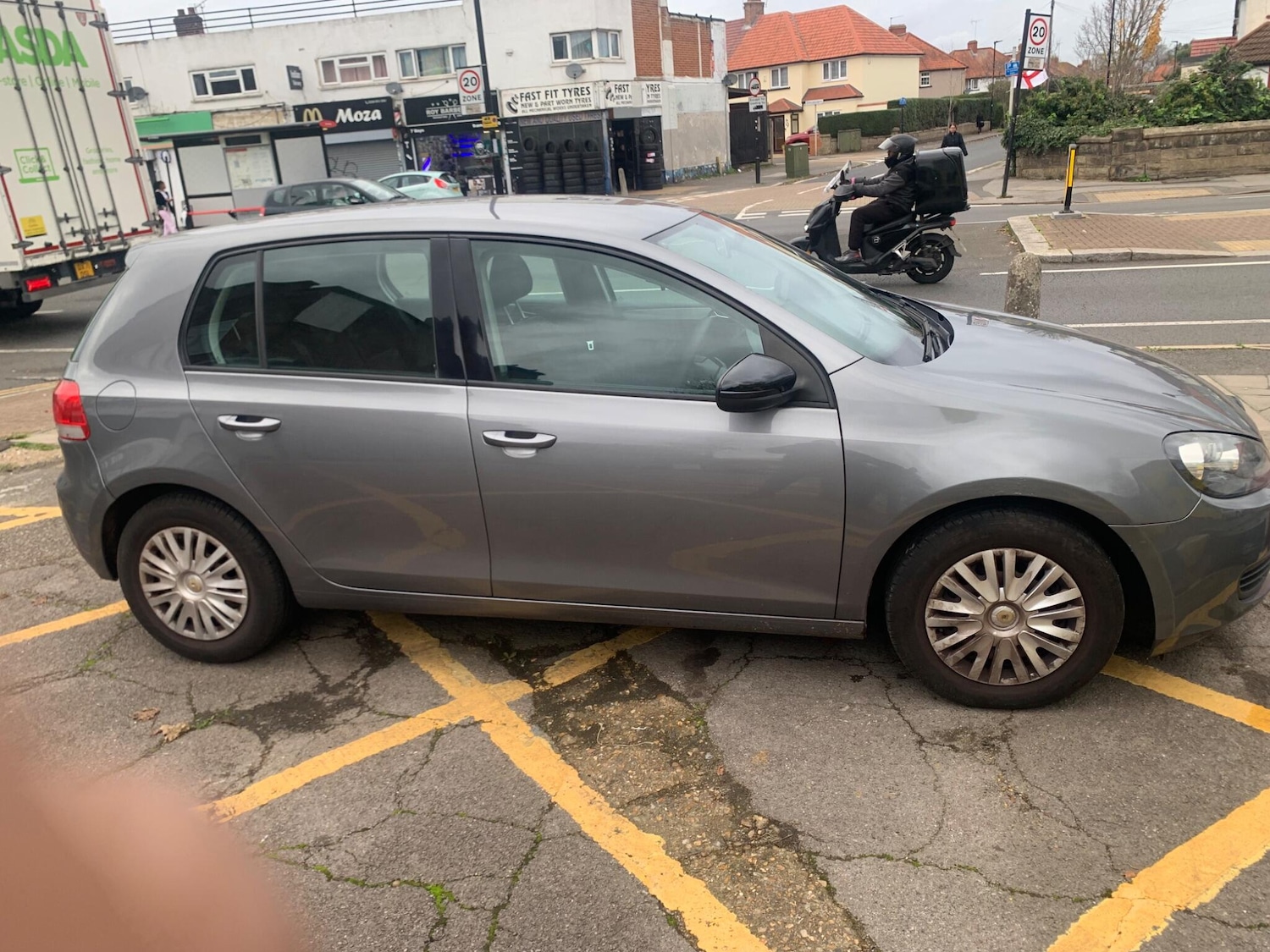 Used Volkswagen Golf 2011 for sale - 76527836: Photo 8