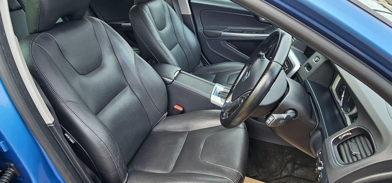 Used Volvo V60 2014 for sale - 77637468: Photo 10