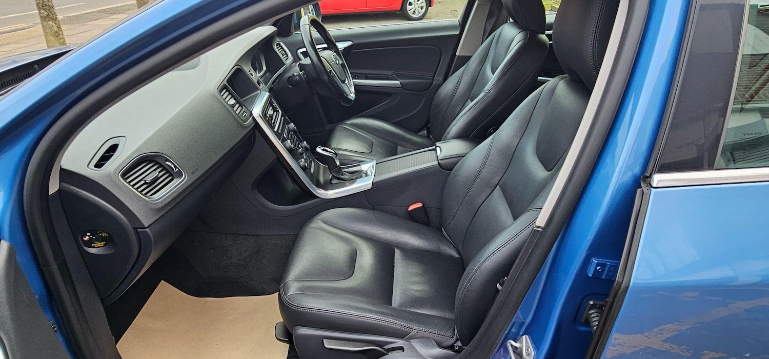 Used Volvo V60 2014 for sale - 77637468: Photo 11