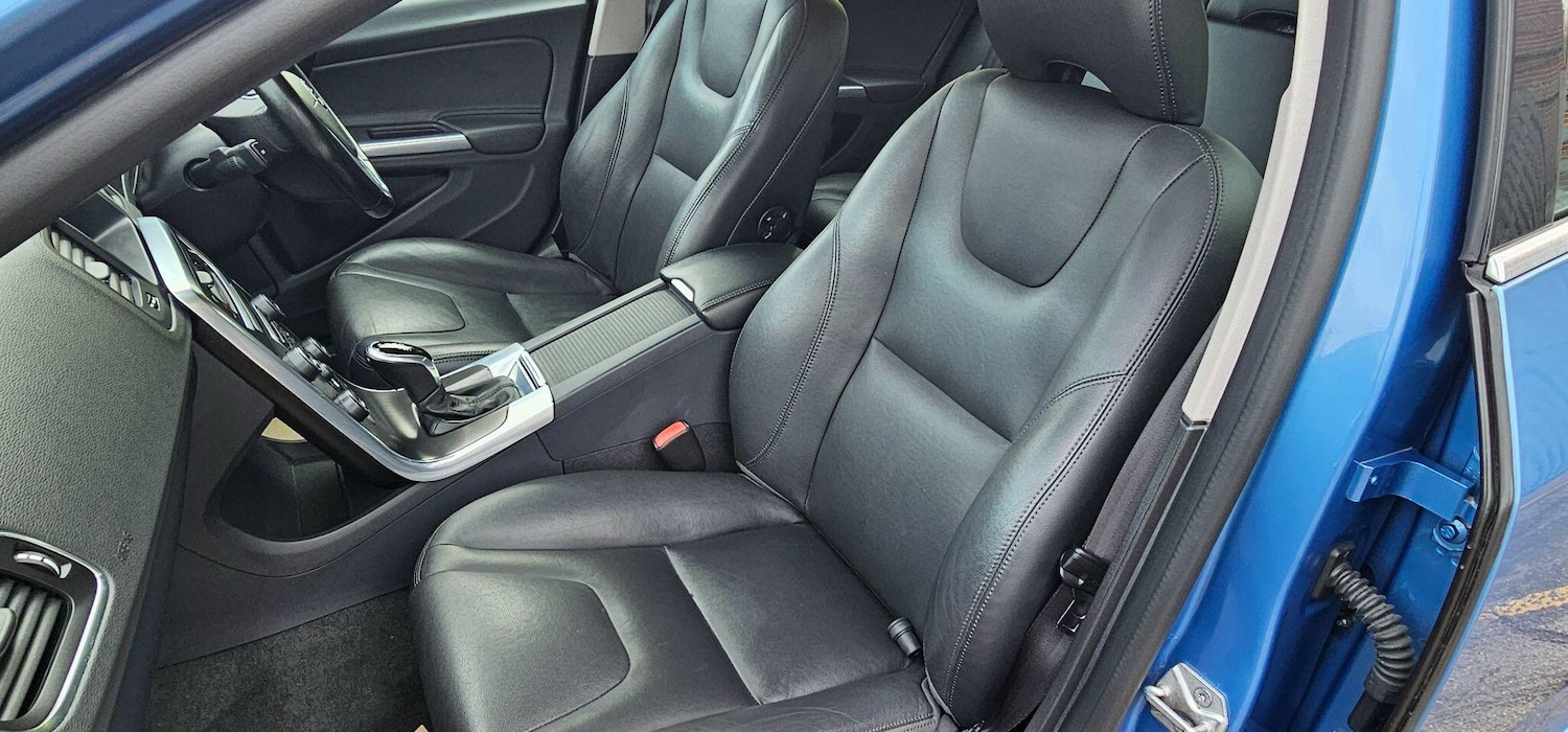 Used Volvo V60 2014 for sale - 77637468: Photo 12