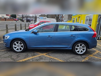 Used Volvo V60 2014 for sale - 77637468: Photo