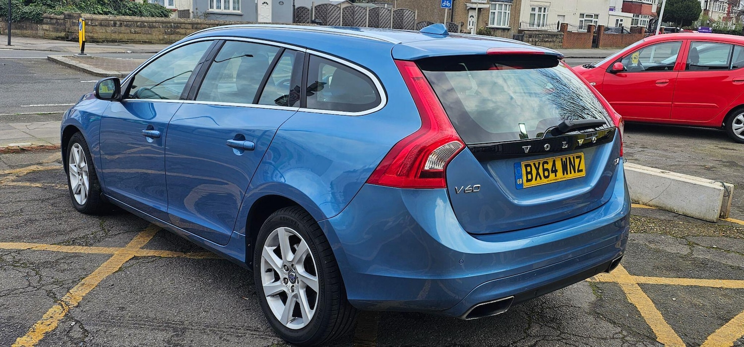 Used Volvo V60 2014 for sale - 77637468: Photo 4