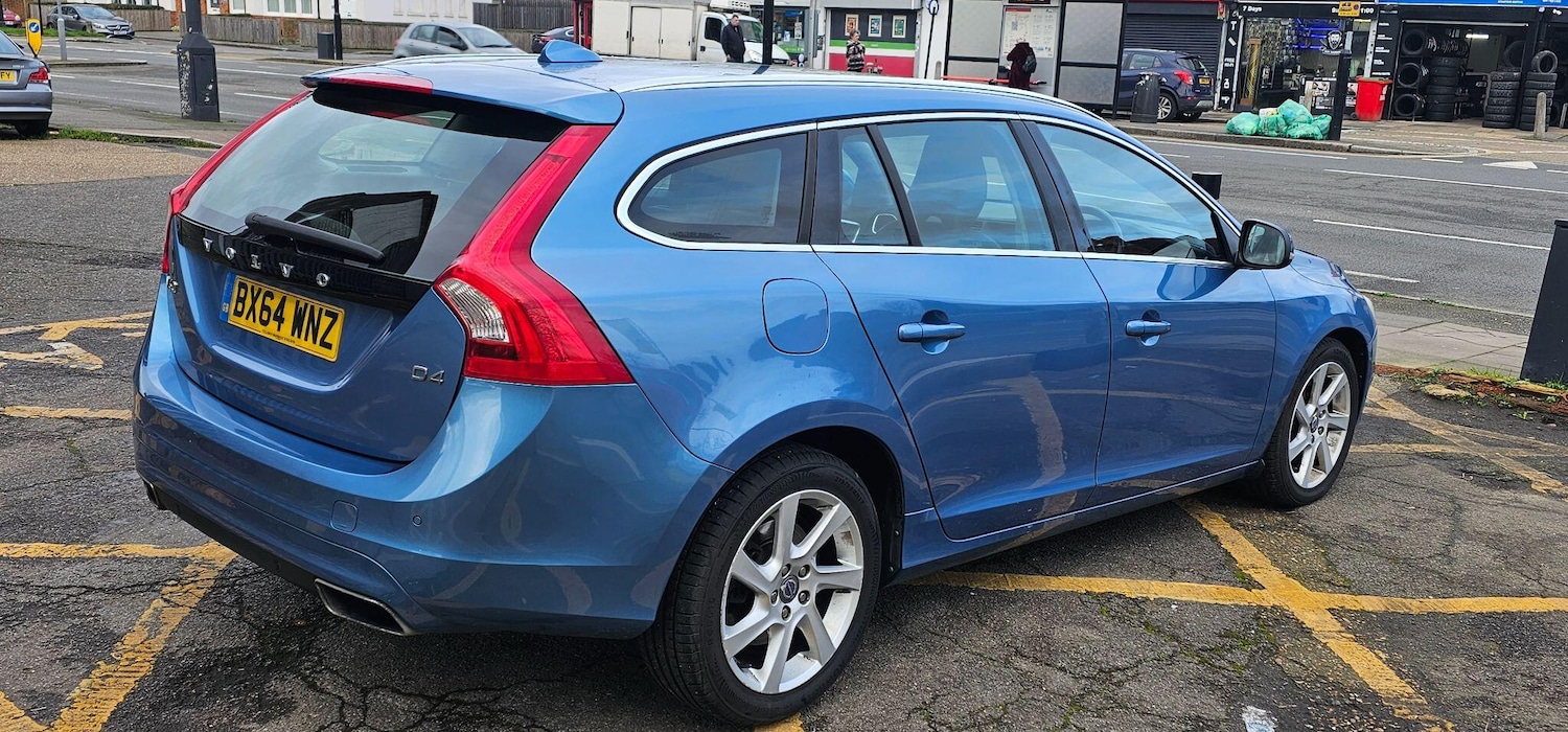Used Volvo V60 2014 for sale - 77637468: Photo 6