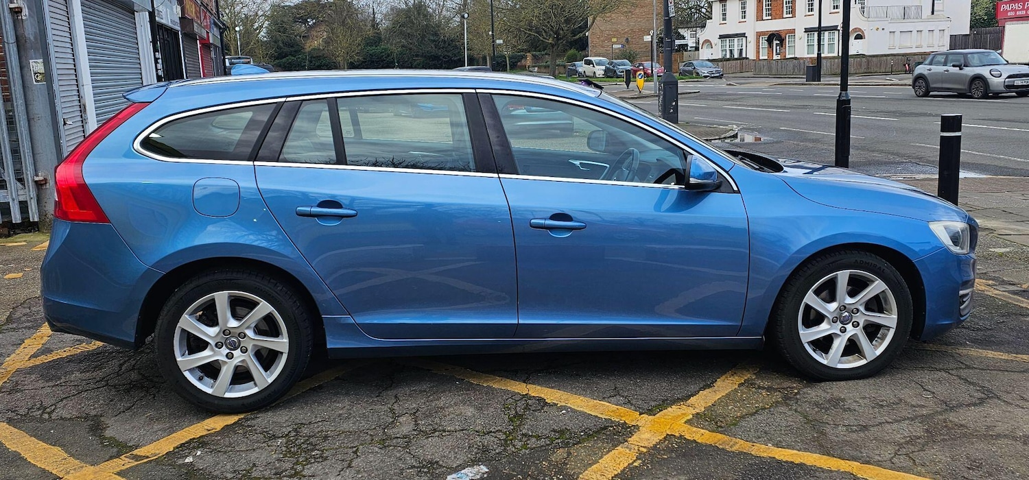 Used Volvo V60 2014 for sale - 77637468: Photo 7