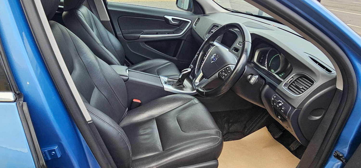 Used Volvo V60 2014 for sale - 77637468: Photo 9