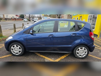 Used Mercedes-Benz A-Class 2011 for sale - 77723999: Photo