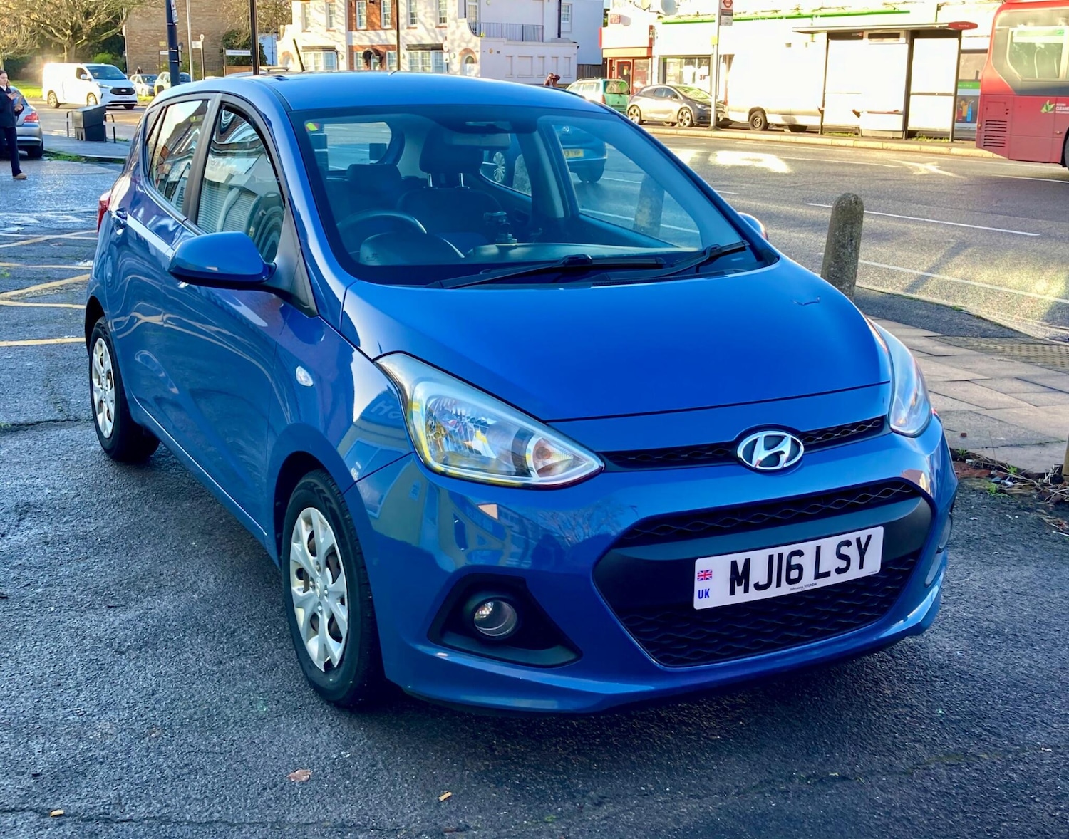 Used Hyundai i10 2016 for sale - 76759272: Photo 2