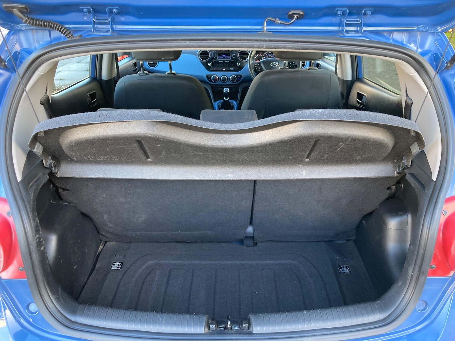 Used Hyundai i10 2016 for sale - 76759272: Photo 27