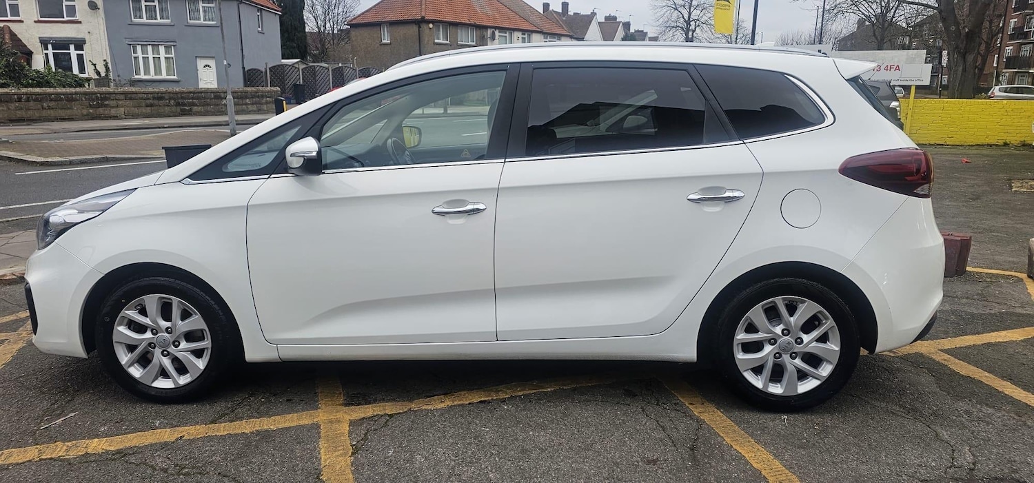 Used Kia Carens 2018 for sale - 77053988: Photo 5