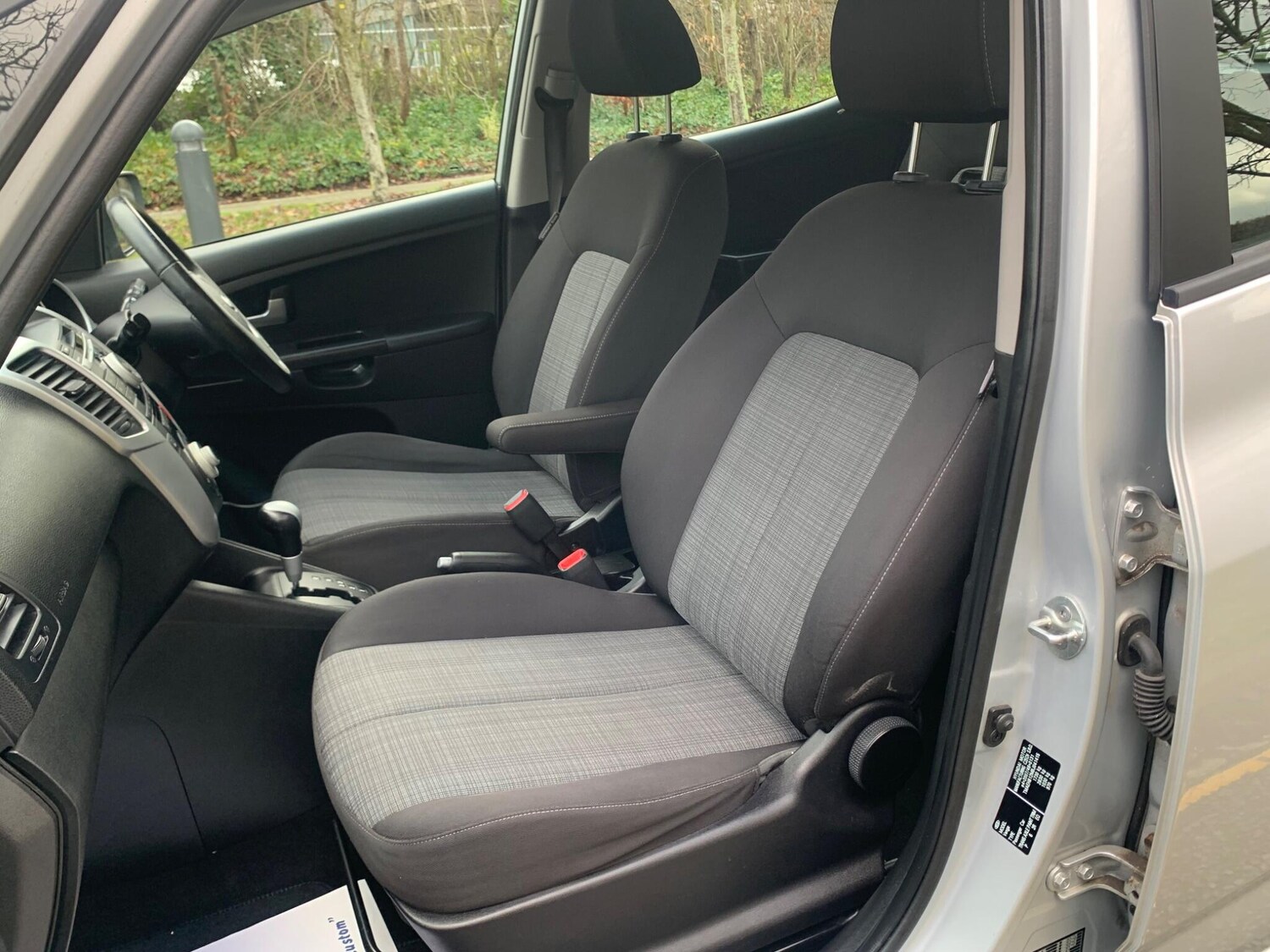 Used Kia Venga 2010 for sale - 77574700: Photo 22