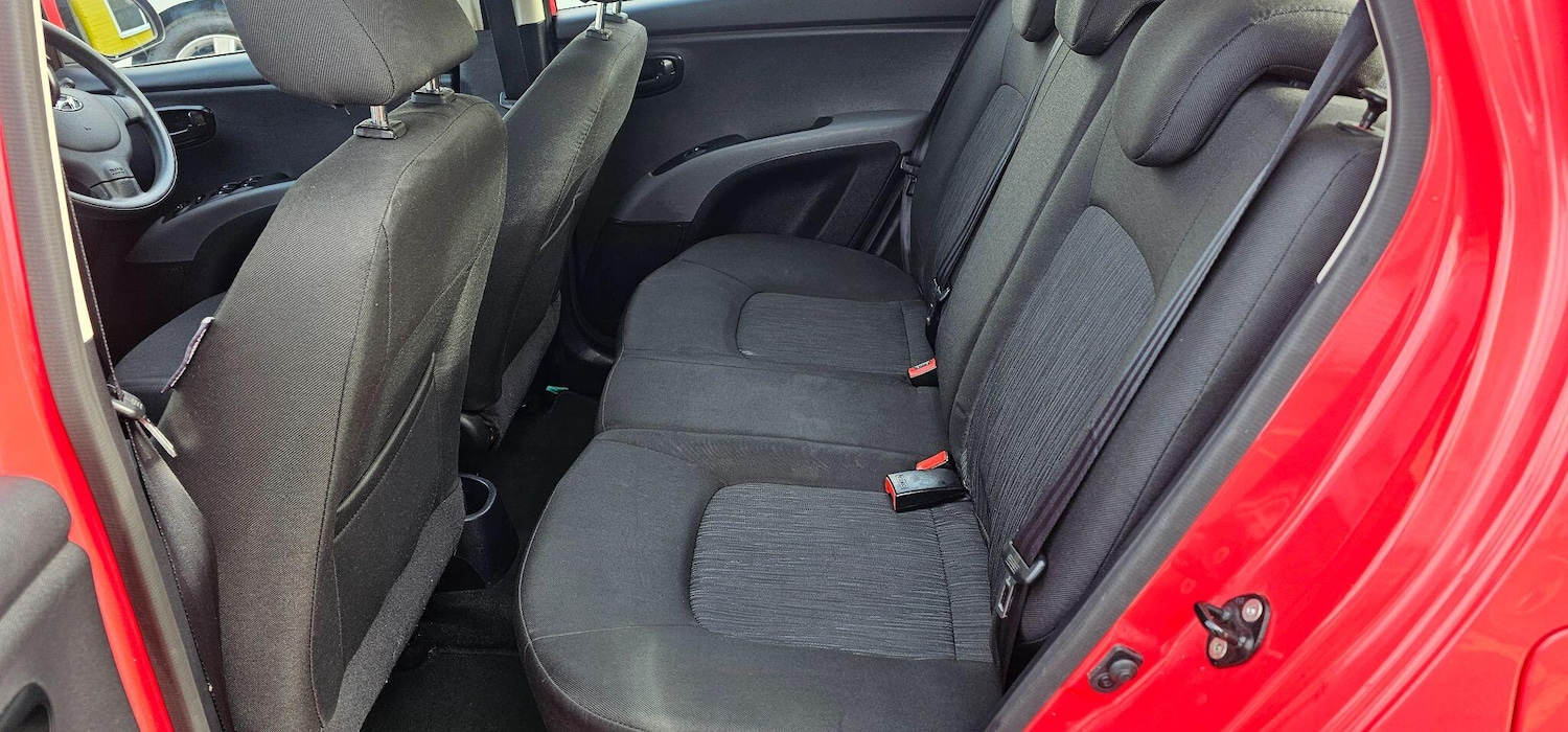 Used Hyundai i10 2012 for sale - 77550451: Photo 16