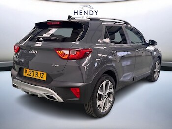 Used Kia Stonic 2023 for sale - 79200442: Photo