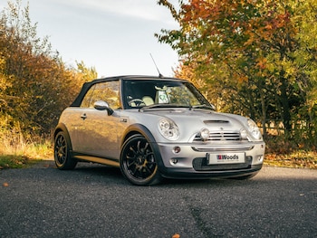 Used MINI Convertible 2006 for sale - 77167735: Photo