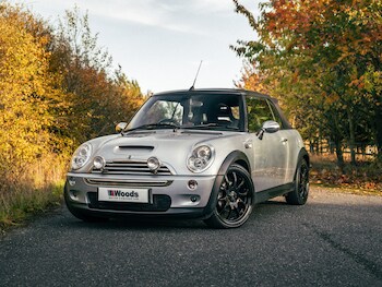 Used MINI Convertible 2006 for sale - 77167735: Photo