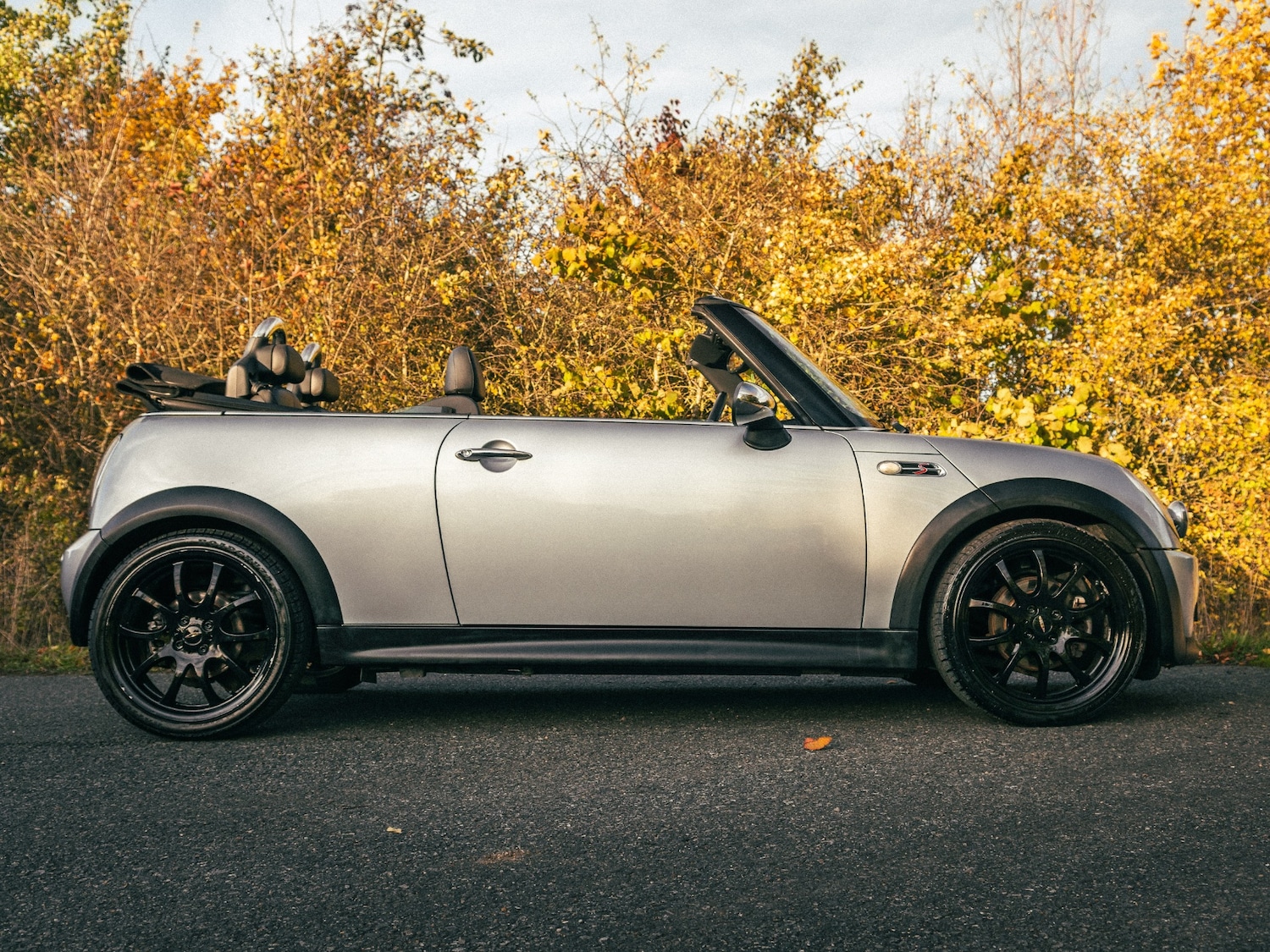 Used MINI Convertible 2006 for sale - 77167735: Photo 9