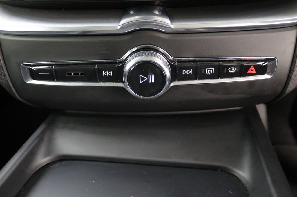 Used Volvo XC60 2019 for sale - 77212002: Photo 16