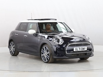 Used MINI Hatch 2022 for sale - 79323181: Photo