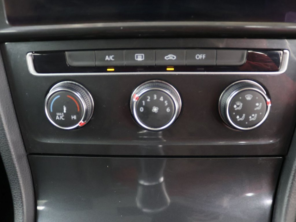 Used Volkswagen Golf 2018 for sale - 76395993: Photo 15