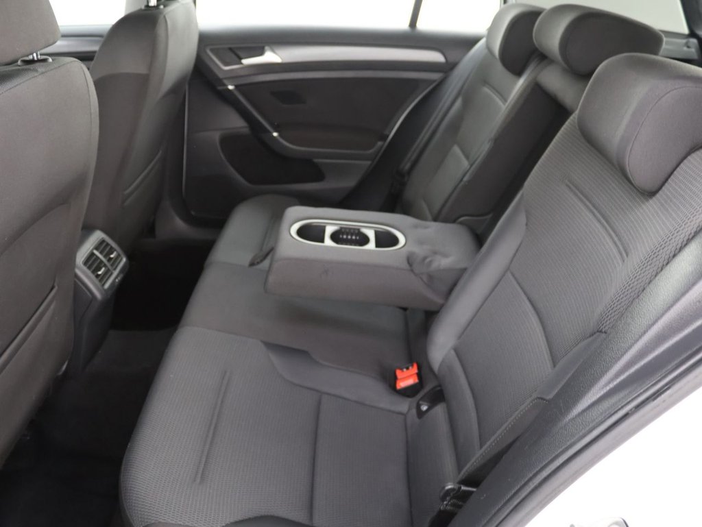Used Volkswagen Golf 2018 for sale - 76395993: Photo 20