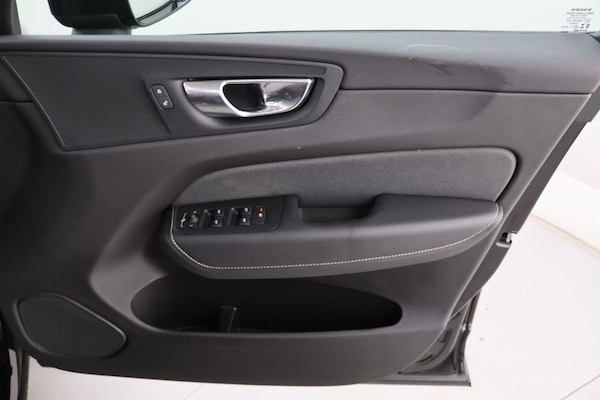 Used Volvo XC60 2020 for sale - 76162764: Photo 28