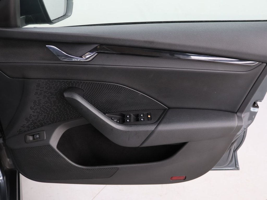 Used Skoda Octavia 2021 for sale - 76018827: Photo 28