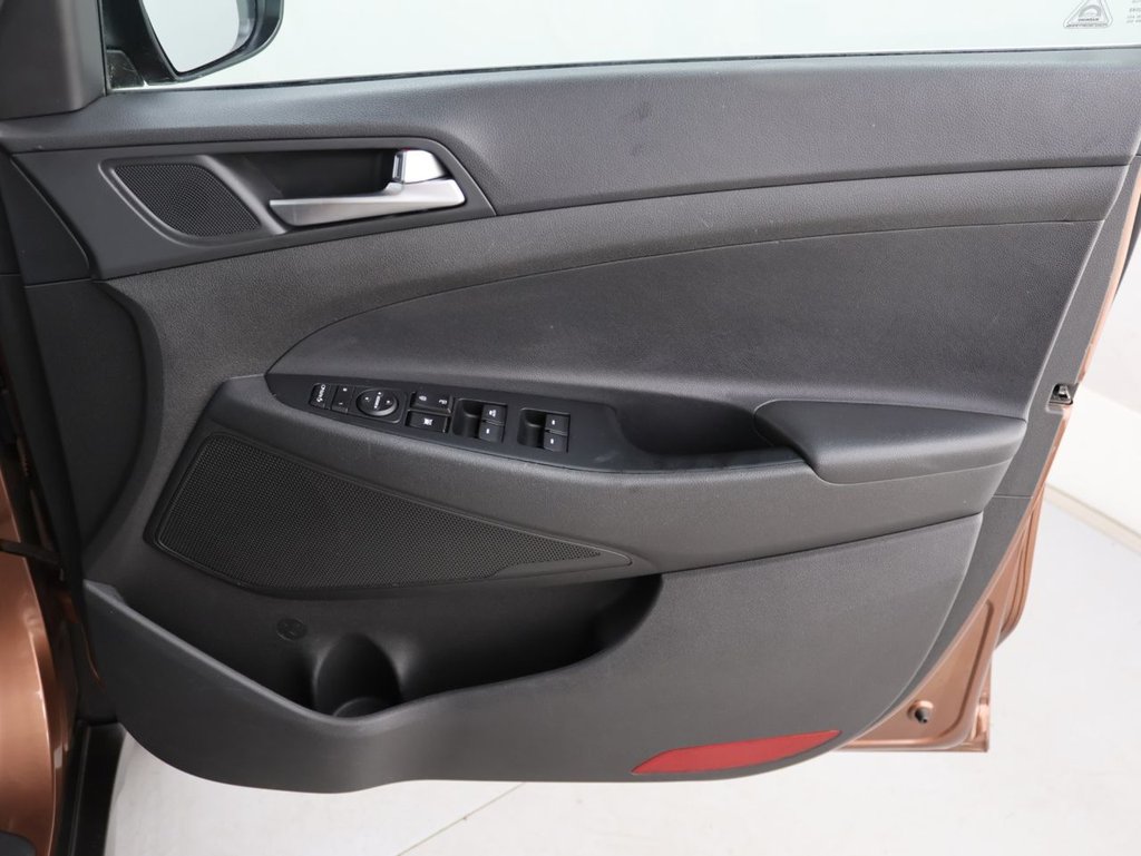 Used Hyundai TUCSON 2017 for sale - 76333371: Photo 26