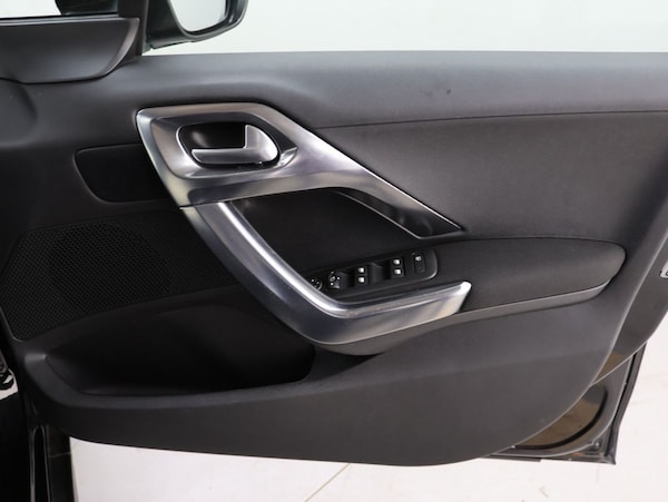 Used Peugeot 2008 2018 for sale - 76245470: Photo 26