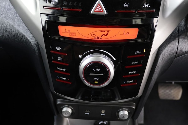 Used Ssangyong Tivoli 2018 for sale - 76092640: Photo 16