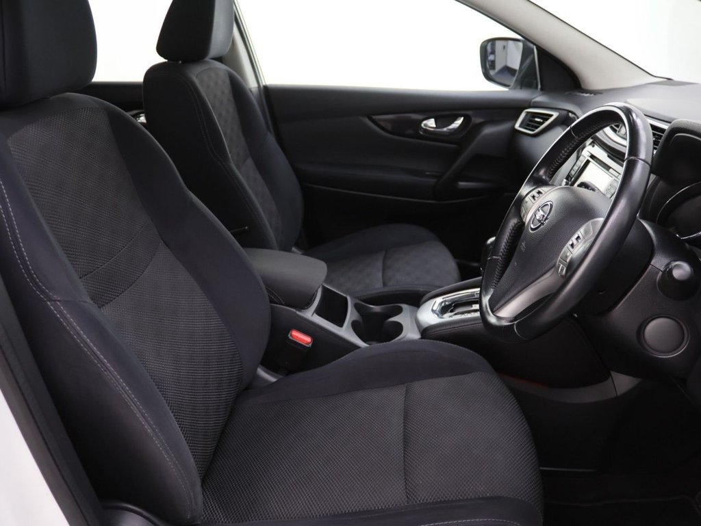Used Nissan Qashqai 2016 for sale - 76665817: Photo 13
