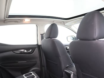 Used Nissan Qashqai 2016 for sale - 76665817: Photo