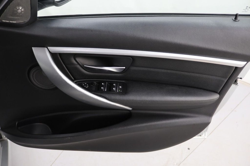 Used BMW 3 Series 2018 for sale - 76848120: Photo 26
