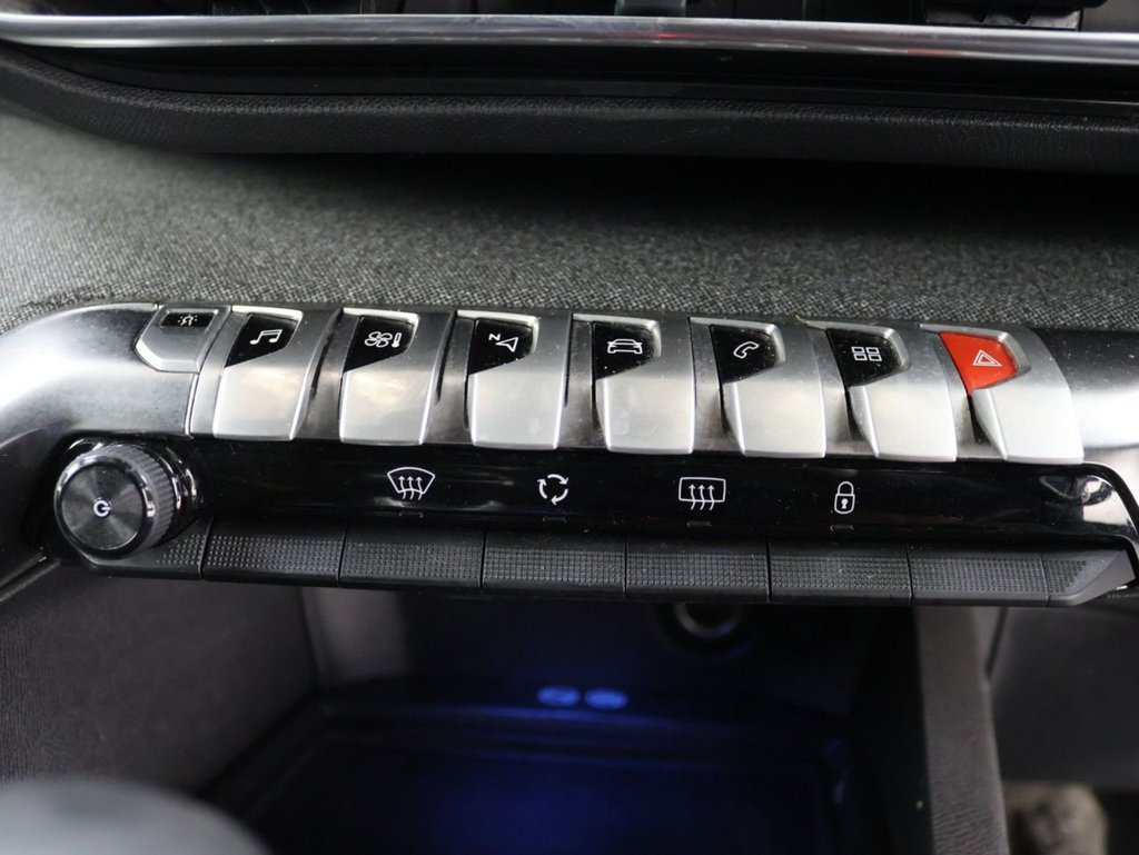 Used Peugeot 3008 2018 for sale - 78181128: Photo 14